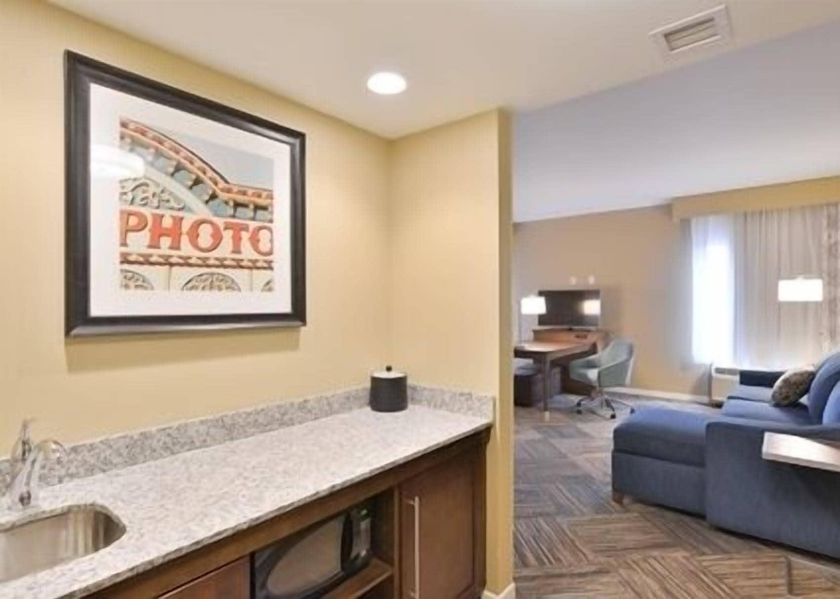 Hampton Inn Fond Du Lac Bagian luar foto