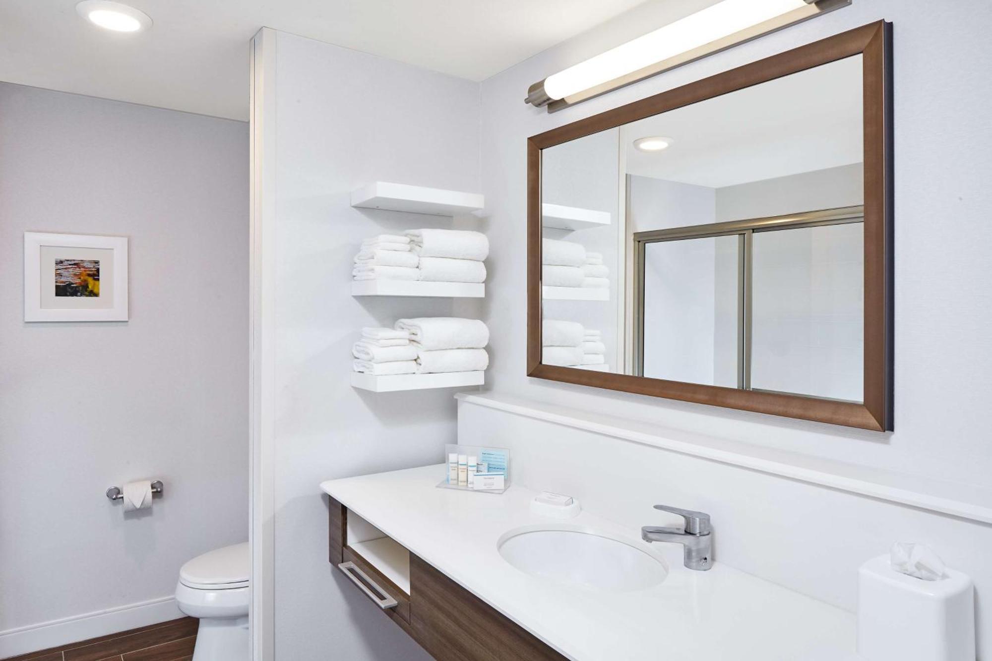 Hampton Inn Fond Du Lac Bagian luar foto